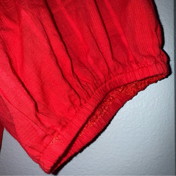 VOY Red Women's Top Sz Large NWT - Picture 3 of 7